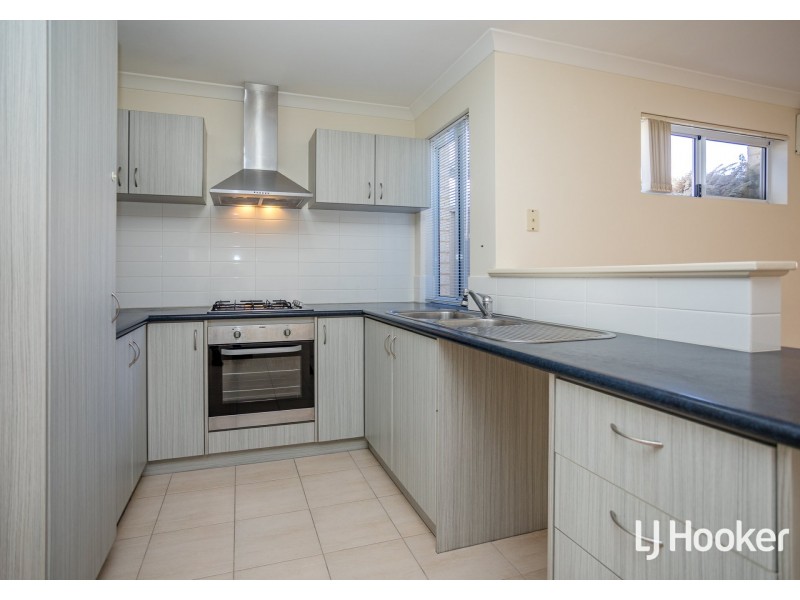 17A Panozza Circle, Maddington WA 6109