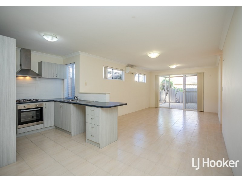 17A Panozza Circle, Maddington WA 6109