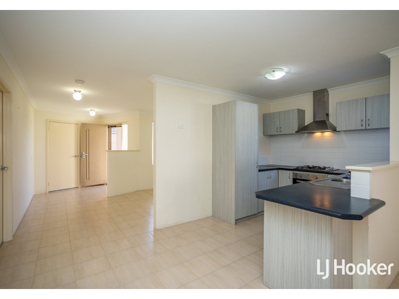 17A Panozza Circle, Maddington WA 6109