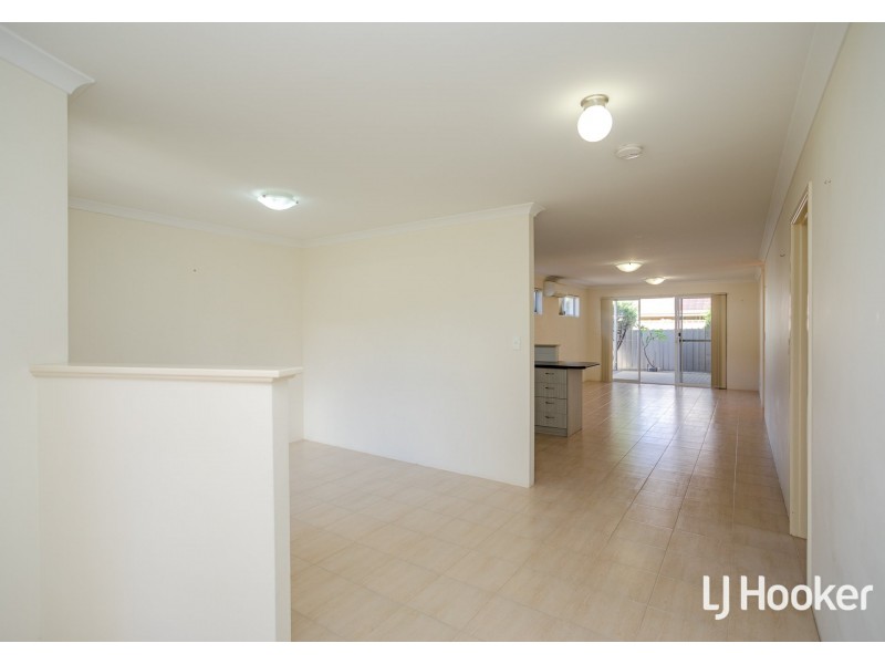 17A Panozza Circle, Maddington WA 6109