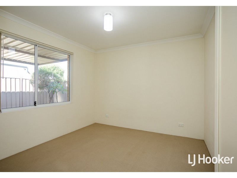 17A Panozza Circle, Maddington WA 6109