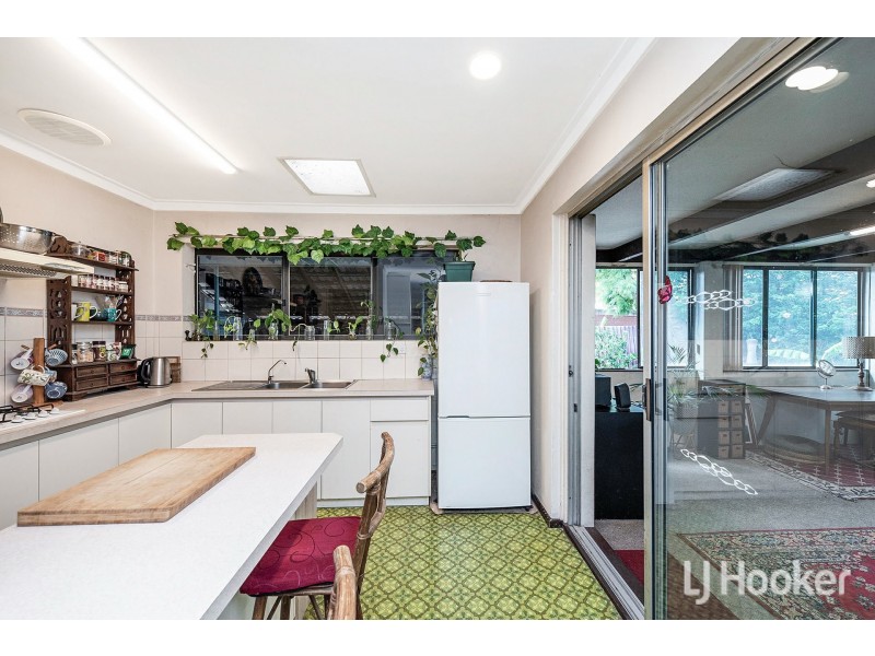 48 Lyrebird Way, Thornlie WA 6108