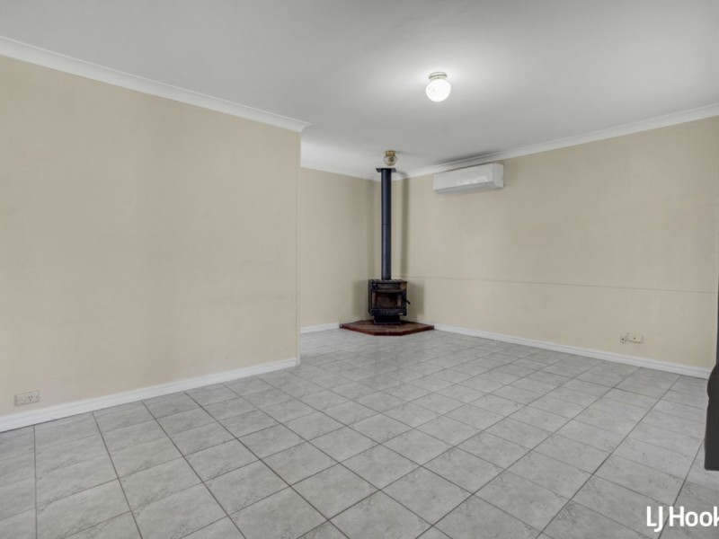 72 Excalibur Circle, Camillo WA 6111