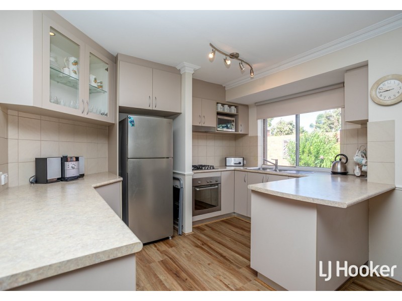21/2 Glennis Close, Gosnells WA 6110