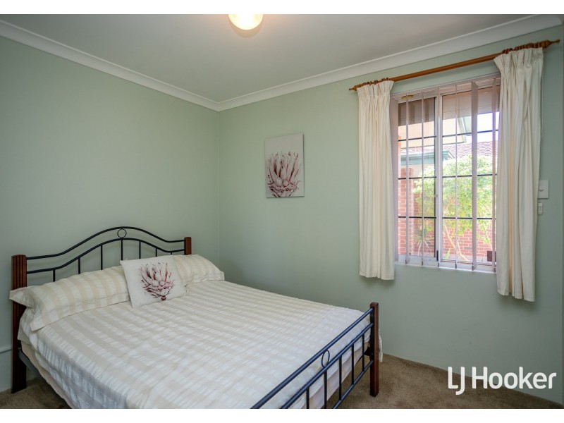 21/2 Glennis Close, Gosnells WA 6110