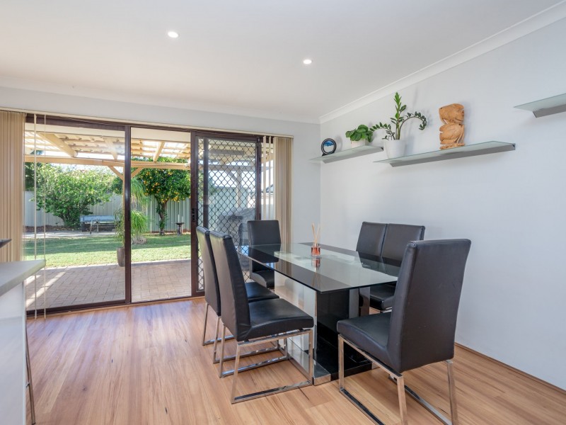 133 Seville Drive, Seville Grove WA 6112