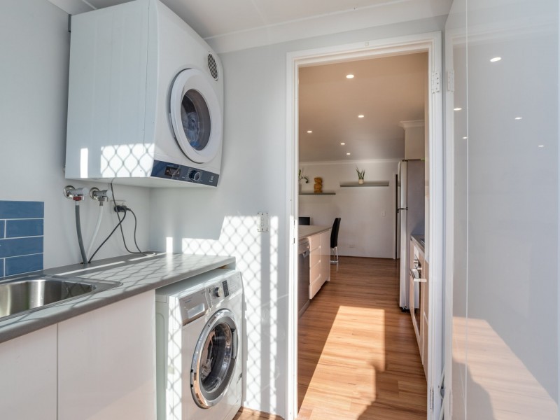 133 Seville Drive, Seville Grove WA 6112