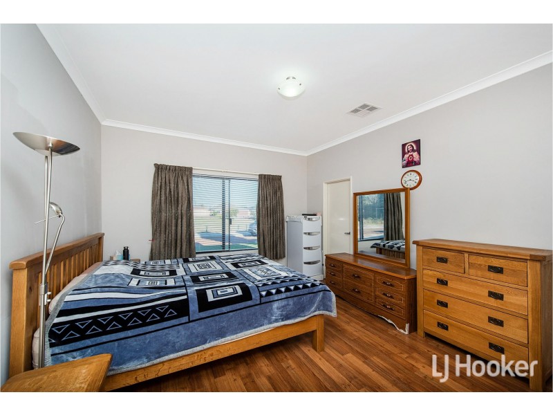 18 Philadelphia Parade, Canning Vale WA 6155