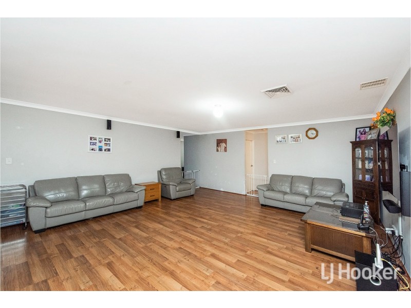18 Philadelphia Parade, Canning Vale WA 6155