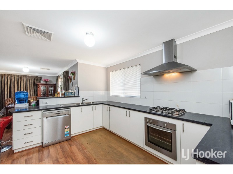18 Philadelphia Parade, Canning Vale WA 6155