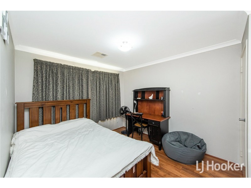 18 Philadelphia Parade, Canning Vale WA 6155