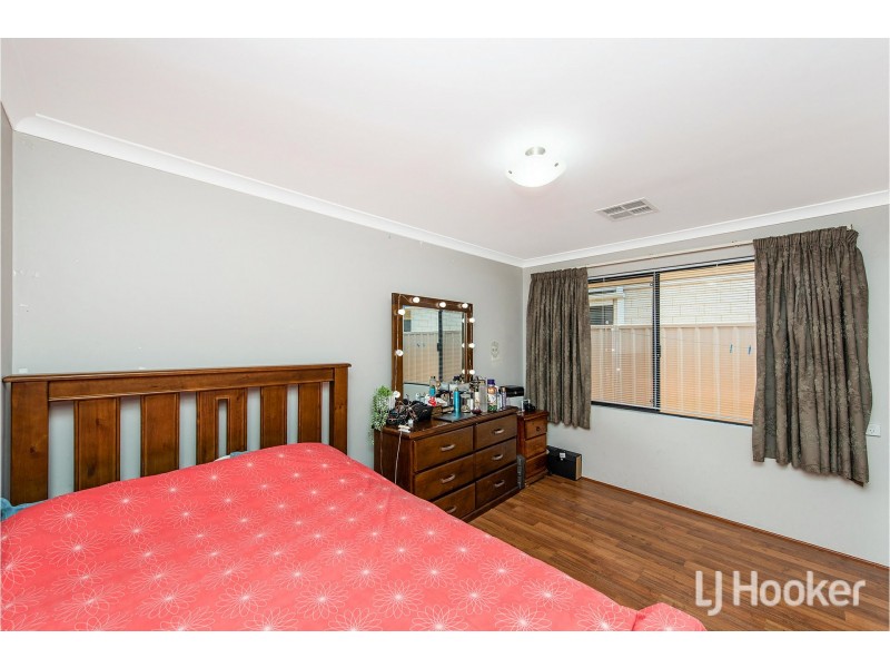 18 Philadelphia Parade, Canning Vale WA 6155