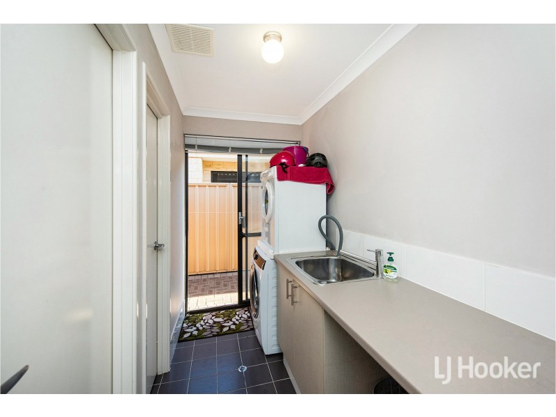 18 Philadelphia Parade, Canning Vale WA 6155