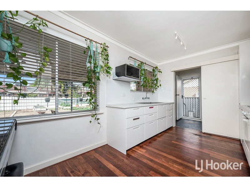 19 Dural Way, Armadale WA 6112