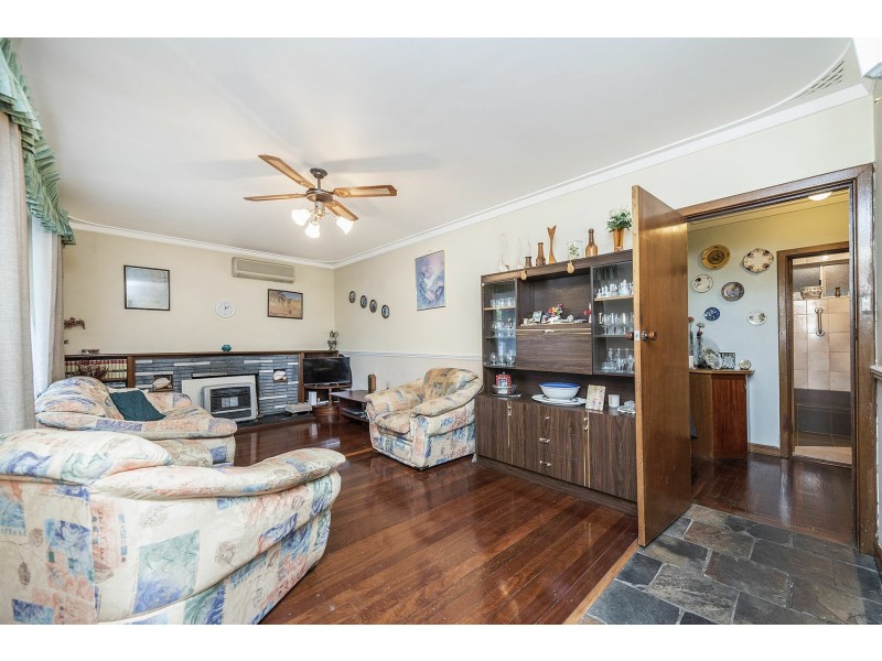 31 Range View Road, High Wycombe WA 6057