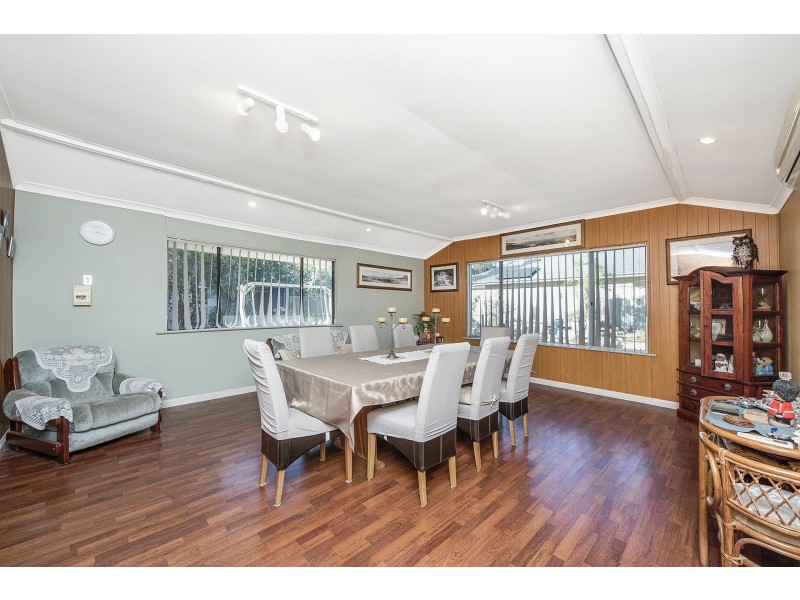 31 Range View Road, High Wycombe WA 6057