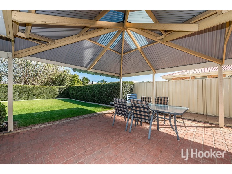 6 Quondong Close, Kenwick WA 6107