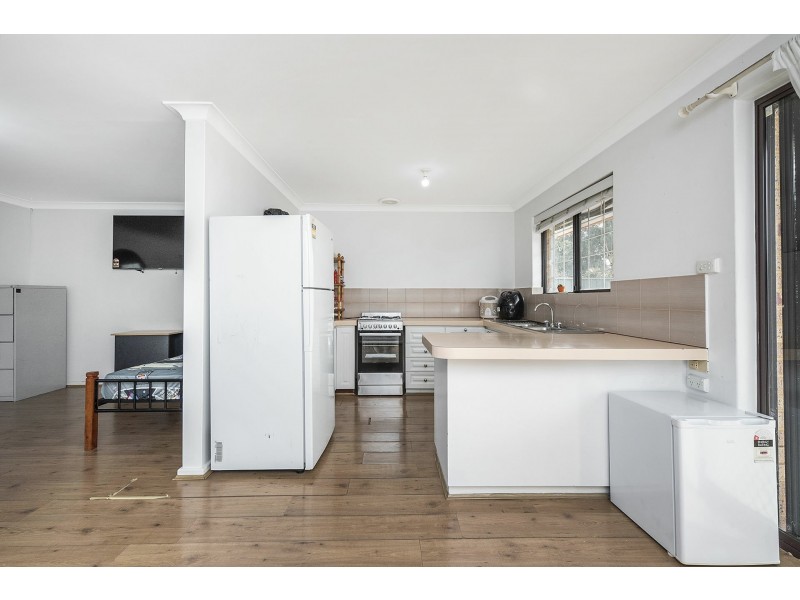 40 Blenny Close, Cannington WA 6107