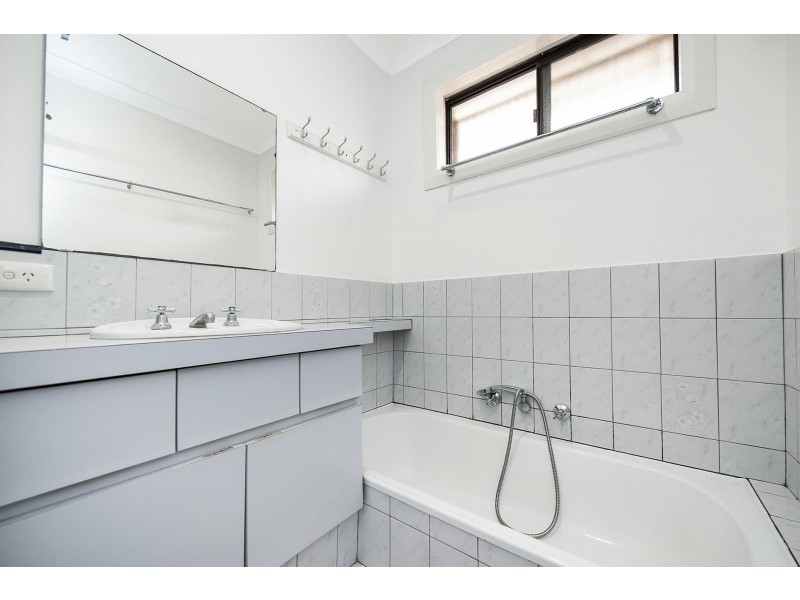 40 Blenny Close, Cannington WA 6107