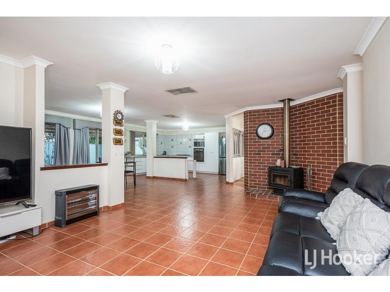 27 Aster Court, Thornlie WA 6108