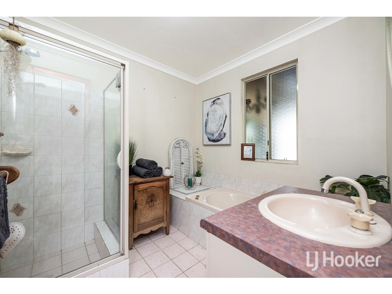 135 Palmateer Drive, Bickley WA 6076