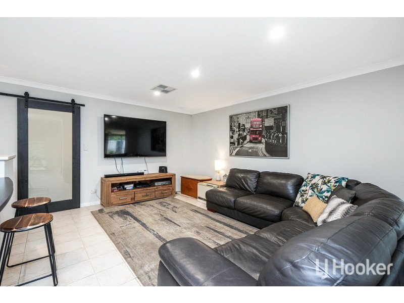 17 Abrolhos Loop, Beckenham WA 6107