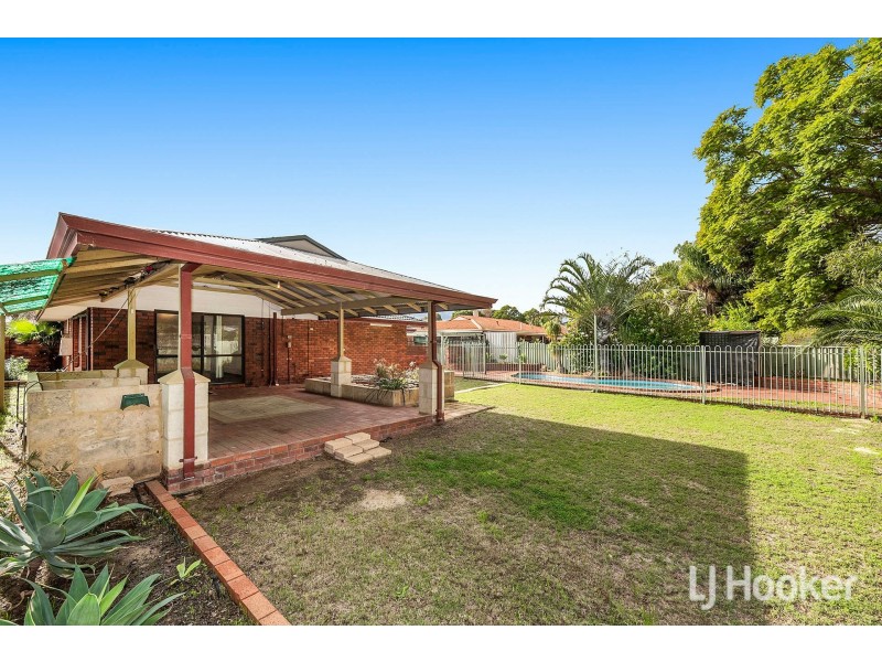 31 Gosnells Road West, Martin WA 6110