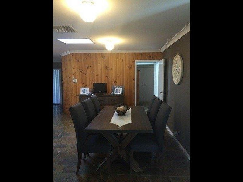 5 Sanderling Drive, Thornlie WA 6108