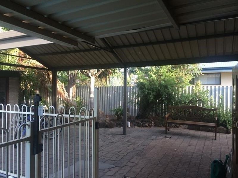 5 Sanderling Drive, Thornlie WA 6108