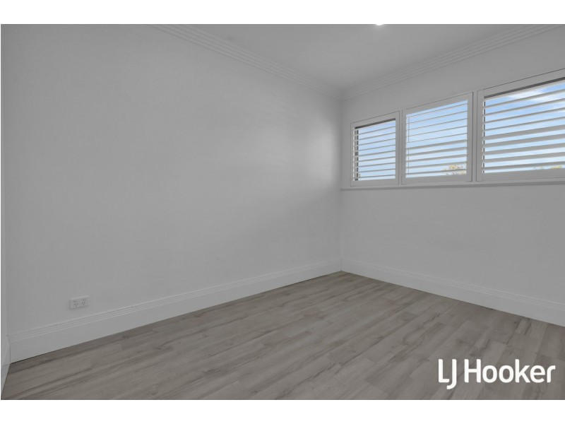 26 Gaskin Road, Kenwick WA 6107