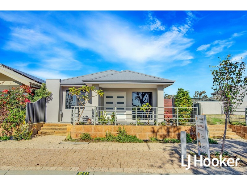 20 Dorney Esplanade, Champion Lakes WA 6111