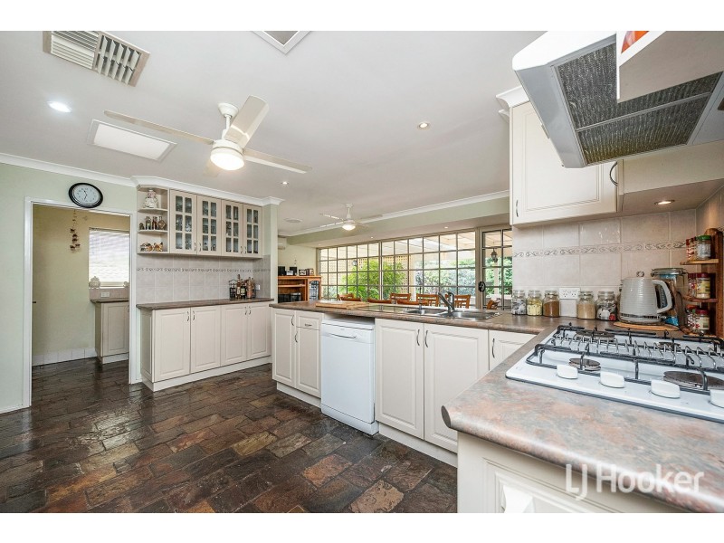 19 Helena Crescent, Thornlie WA 6108