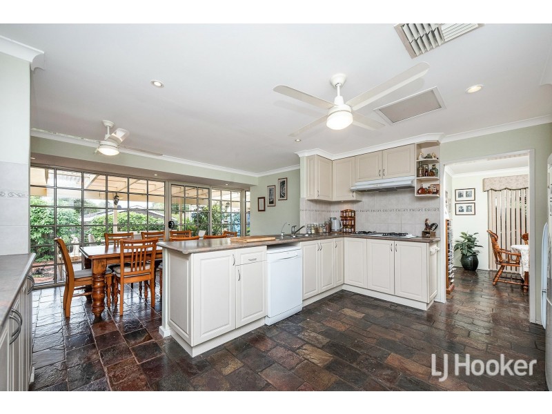 19 Helena Crescent, Thornlie WA 6108