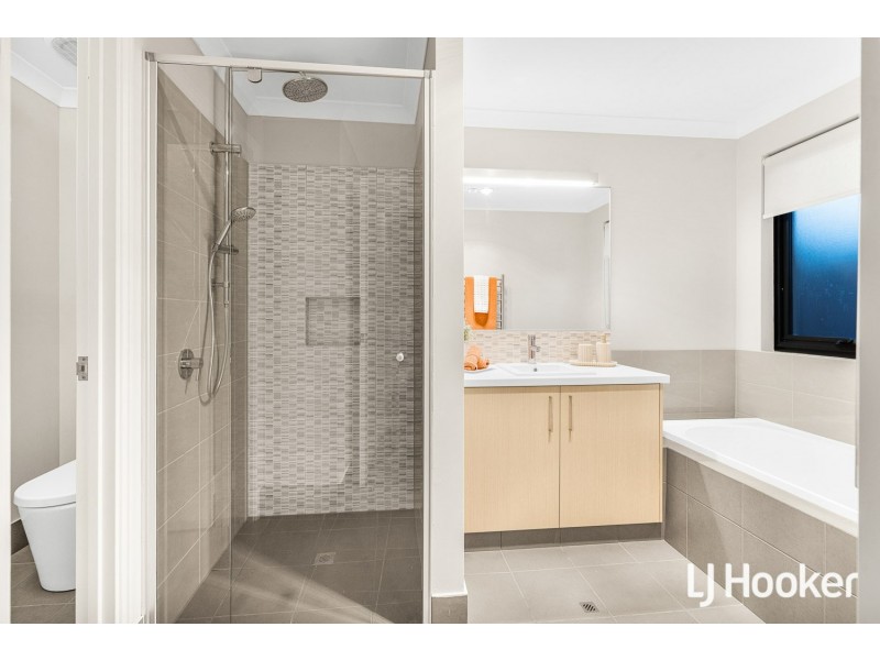 3 Fasolo Close, Lesmurdie WA 6076