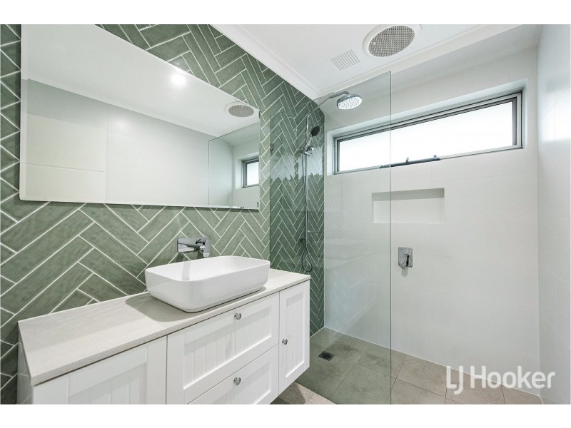 10 Alciston Way, Huntingdale WA 6110