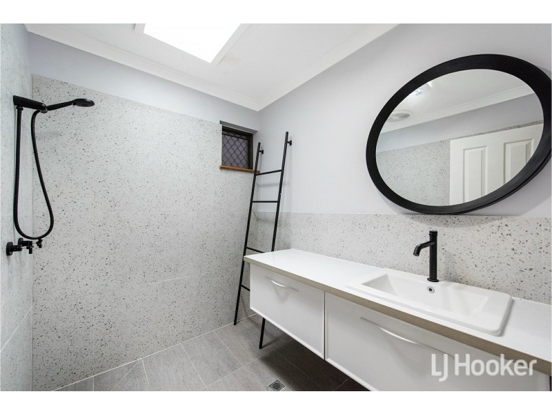 5A Hume Road, Thornlie WA 6108