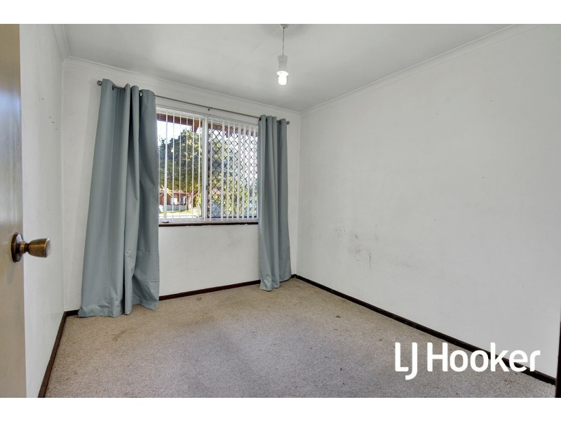 6 Dove Street, Thornlie WA 6108