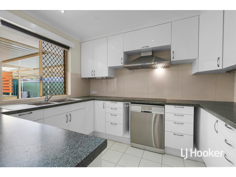 19 Wateredge Road, Thornlie WA 6108