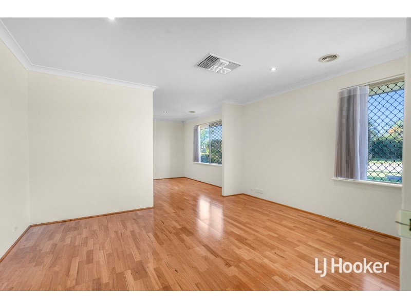 19 Wateredge Road, Thornlie WA 6108