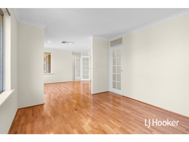 19 Wateredge Road, Thornlie WA 6108