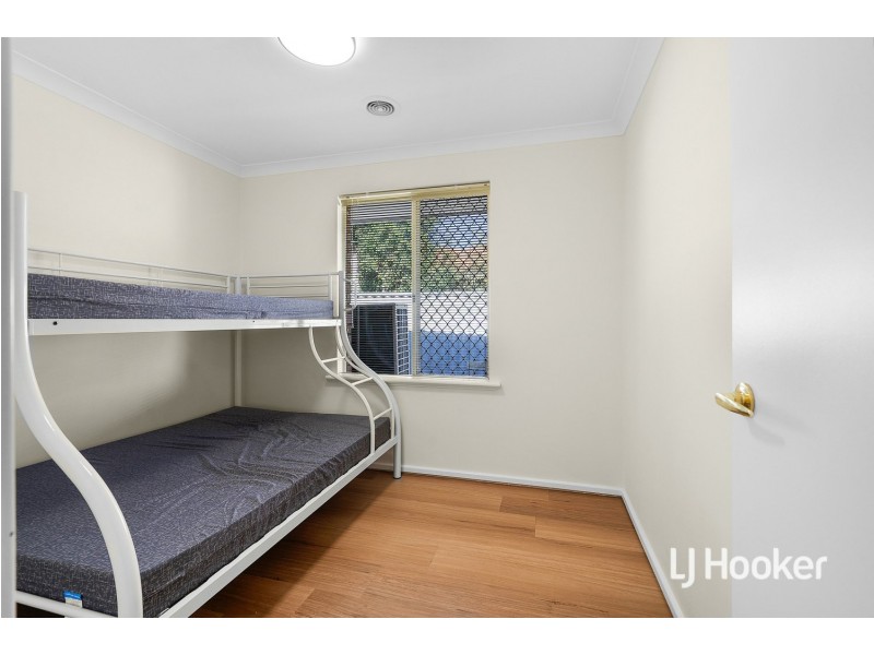19 Wateredge Road, Thornlie WA 6108