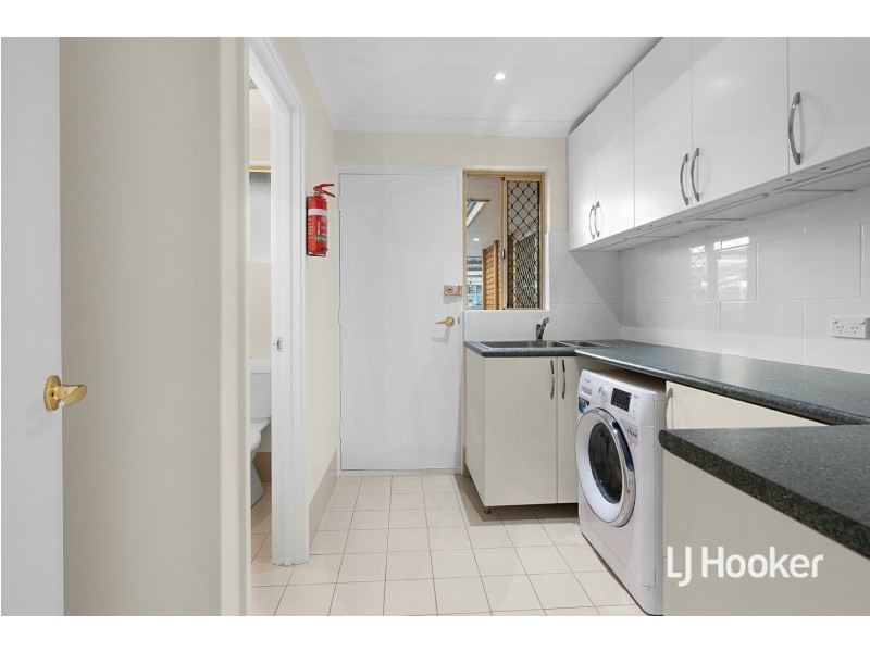 19 Wateredge Road, Thornlie WA 6108