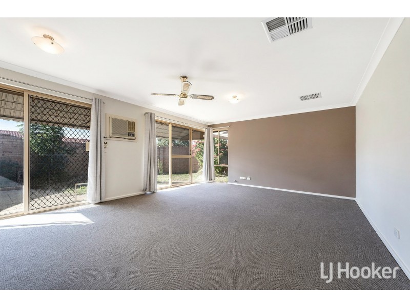 1/9 Heron Place, Maddington WA 6109