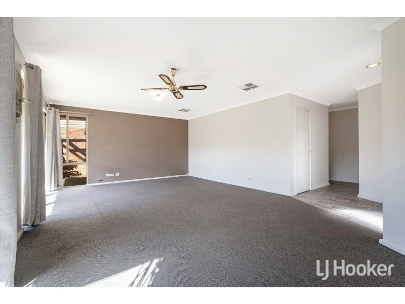 1/9 Heron Place, Maddington WA 6109