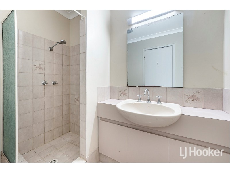 1/9 Heron Place, Maddington WA 6109