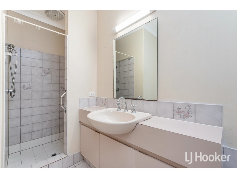 1/9 Heron Place, Maddington WA 6109