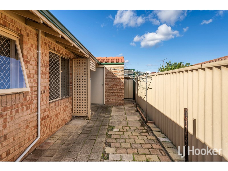 1/9 Heron Place, Maddington WA 6109