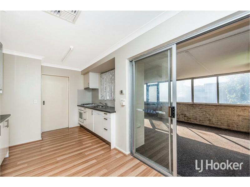 8 Fountain Way, Huntingdale WA 6110