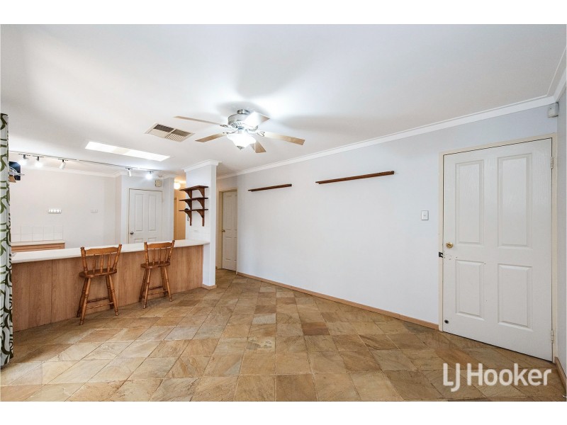 15 Rushbrook Way, Thornlie WA 6108