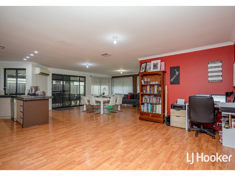 7 Donegal Court, Seville Grove WA 6112